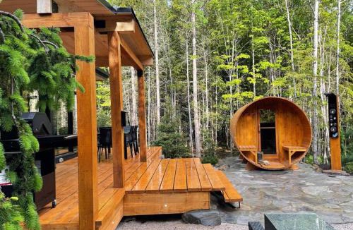 Petite-Riviere-Saint-Francois Ski Chalet | ONNEA - Magical Chalet & Spa - Sauna - Fireplace - EV Chrger - AC