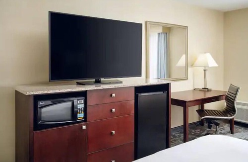 Rocky Mount Hotel | Onsite Pool, FREE Parking! Minutes to Rocky Mount City Lake, Southern Comfort!