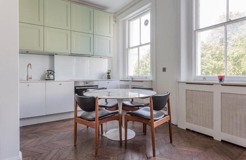 South Kensington Apartment | Onslow Gardens XXII by Onefinestay