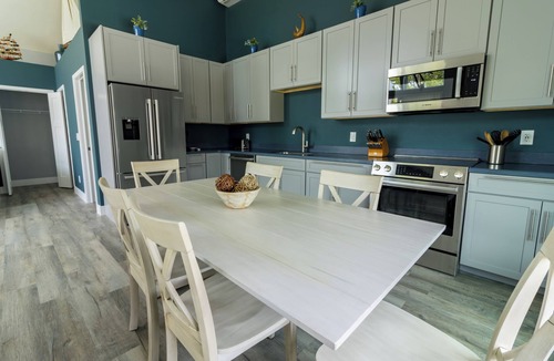 Sterling House | Ontario Blue. Modern 3-bedroom house with AC in charming Fair Haven.