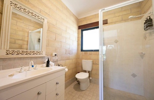 Canobolas House | Opal View - Serene Sanctuary, Close to Cadia