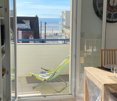 Merlimont-Plage Apartment | Opale beach, Merlimont,100msea,2 bedrooms, parking