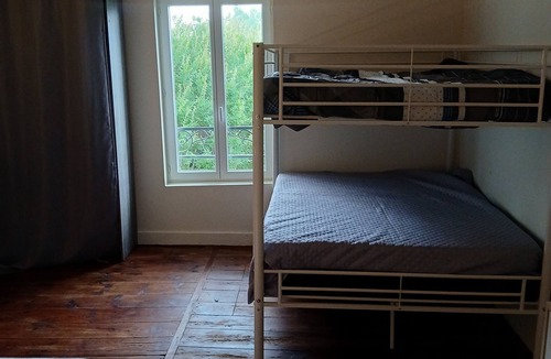 Poyanne Bed & Breakfast | Opale family room