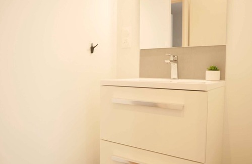 Le Portel Apartment | "OPARADI" Opal green I