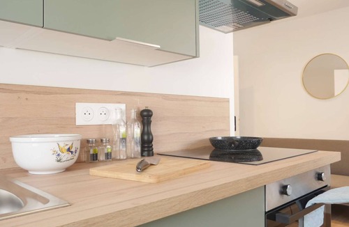 Le Portel Apartment | "OPARADI" Opal green V