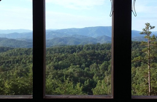 Sevierville Cabin | Open 7/25-31, 8/9-23 Stairway to Heaven, Secluded, Elegant, Breathtaking Views!