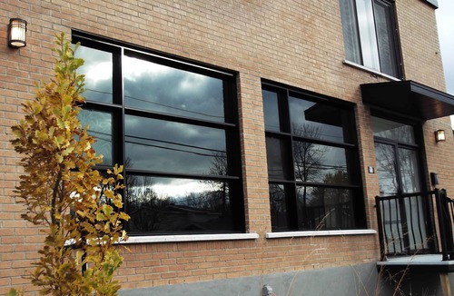 Chateauguay Apartment | Open Air Condo! EV Charging Station! Private courtyard, 10-minute casino