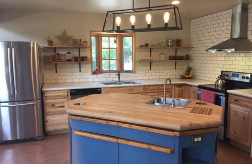 Carbondale House | Open, Airy Mountaintop Home
