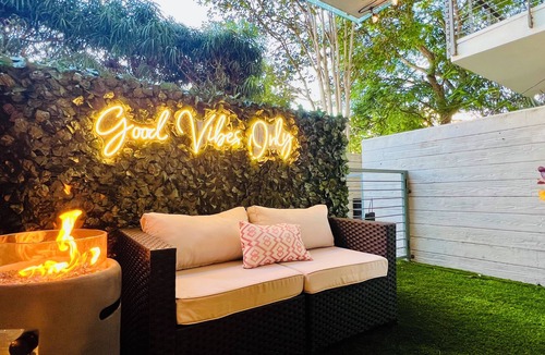 Mid City Apartment | Open BR by Beverly Hills & WeHo w/Pool & Parking