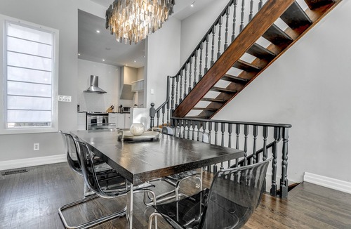 Bickford Park Apartment | Open Concept Modern Little Italy Home