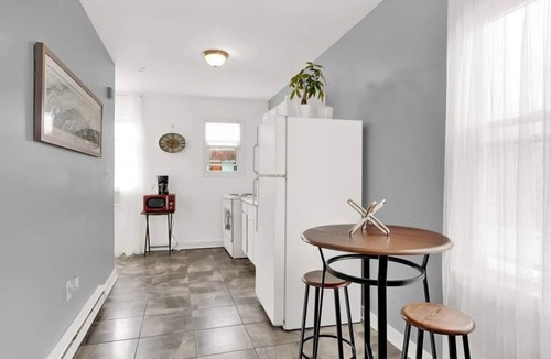 Norris Square Apartment | Open Flat by Park & Metro