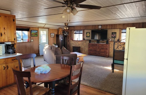 Filion Apartment | Open floor plan, Kitchen, bathroom, sleeps 4, Country Setting