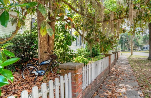 Darien Bed & Breakfast | Open Gates Bed & Breakfast