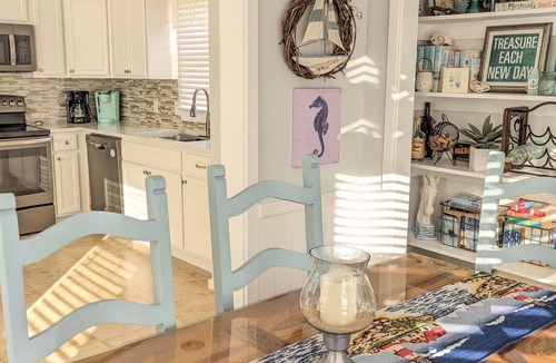 Nags Head House | Open July 4th week! Nags Head, NC Short Walk to the beach. Stellar reviews!