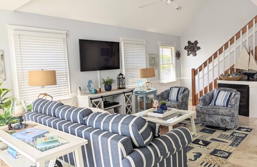Nags Head House | Open July 4th week! Nags Head, NC Short Walk to the beach. Stellar reviews!