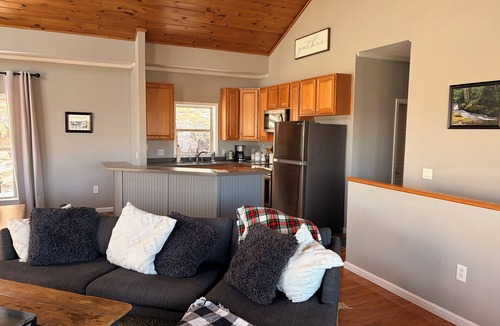 Beech Mountain Cabin | Open Living, Fall Views, Hot Tub, Near Ski Slopes