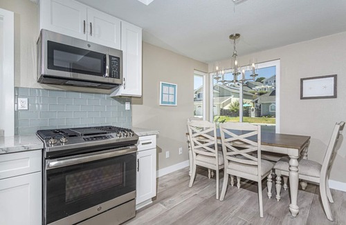 Aviara House | ~OPEN May 10-14! Ocean View! Pool & Spa, Pets OK, Gated by Beach!~