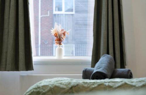 Portsmouth Apartment | Open Mind Property - 2 Beds & Free Parking