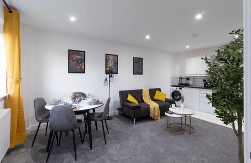 Gosport Apartment | Open Mind Property - Cosy flat with 2 beds