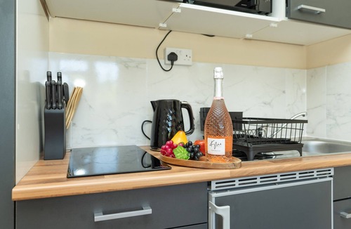 Winton Apartment | Open Mind Property - Studio for FOUR