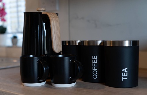 Portsmouth House | Open Mind Property - 7 Beds and Free Parking