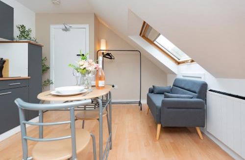 Winton Apartment | Open Mind Property - Perfect Studio Getaway for 2