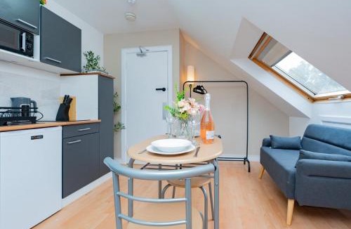 Winton Apartment | Open Mind Property - Perfect Studio Getaway for 2