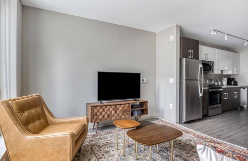 West End Apartment | Open North Station 2BR w/Gym, nr Restaurants & Shops, by Blueground