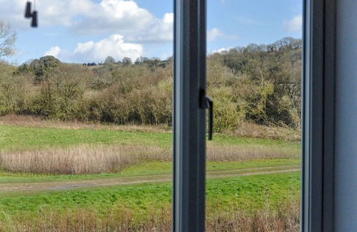 Amberley Ski Chalet | open-plan living accommodation with lounge/kitchen/dining.