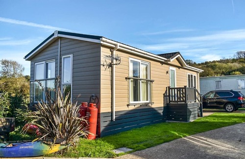 Amberley Ski Chalet | open-plan living accommodation with lounge/kitchen/dining.