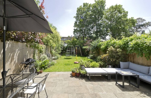 Tollington House | Open Skies, by Veeve