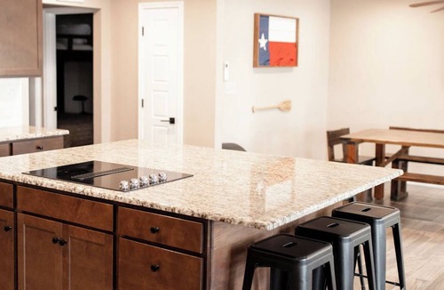 Marble Falls House | Open water on LBJ! Great for family gatherings, or just a lake getaway.