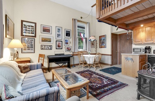 Bethel House | Opera House Loft 02 | 1 Bed, 1 Bath