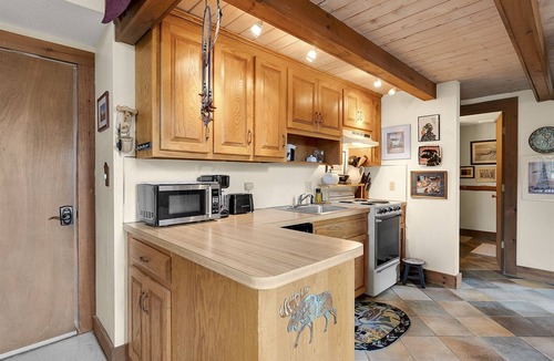 Bethel House | Opera House Loft 02 | 1 Bed, 1 Bath