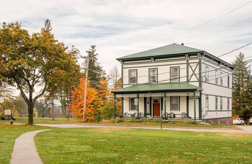 Bethel Condo | Opera House Loft 22- Downtown loft