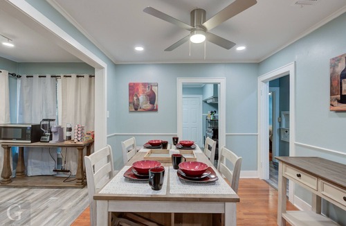 Highland Historic District House | Operation Relaxation located near Centenary College and Querbes Golf/Tennis.