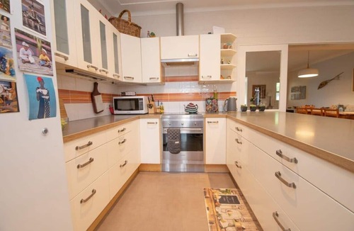 Bletchington House | Ophir Abode - Beautiful 4 Bedroom Home