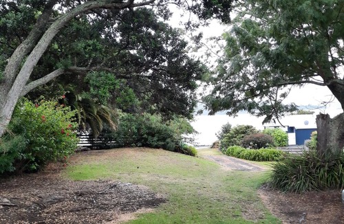 Opononi House | Opononi Villa