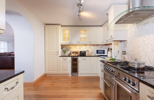 Lelant Apartment | Opposite a golf course - Pet friendly - Wi-Fi