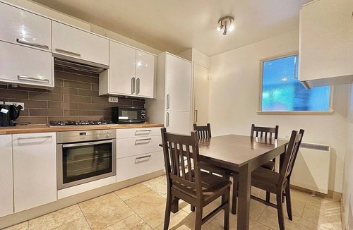 Stepney Green House | Opposite Whitechapel Station