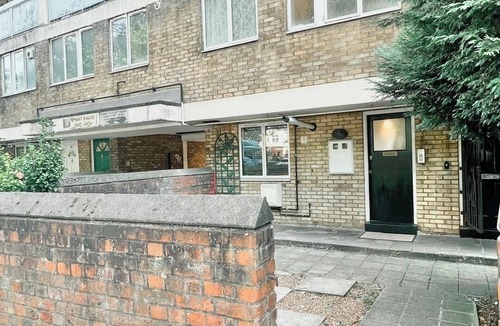 Stepney Green House | Opposite Whitechapel Station