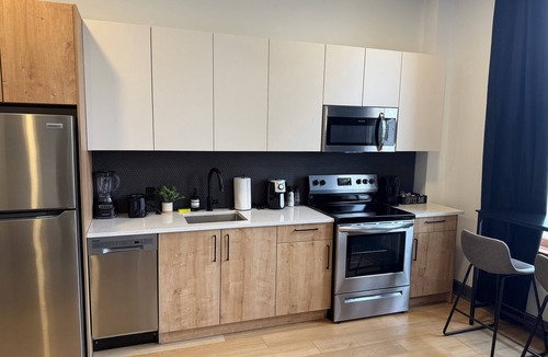 Central City Apartment | Optimum - Downtown Oasis!