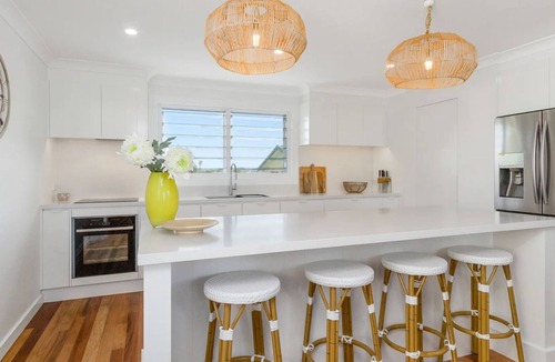 Kingscliff House | Opulence on Marine Parade