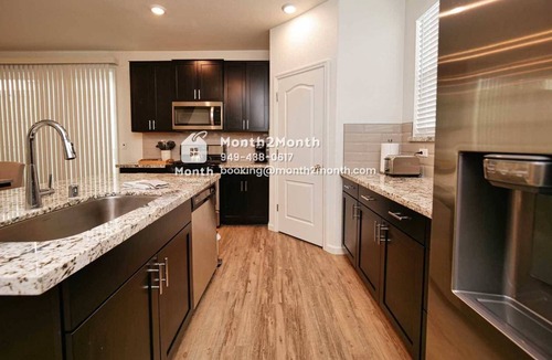 Folsom House | Opulence on Sunny Gate Ln #41616