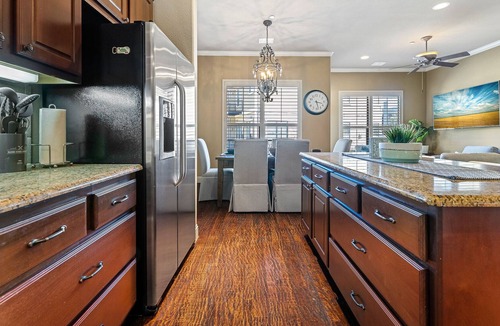 Legacy Park House | Opulent 3BR Townhome at The Shops At Legacy & Legacy West