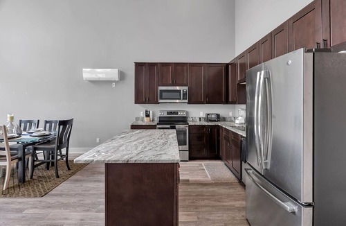 Birmingham Condo | Opulent Birmingham Retreat