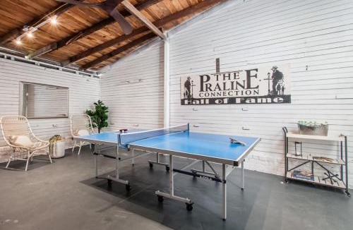 Seventh Ward Bed & Breakfast | Opulent Expansive Unit Heated Pool and Spa