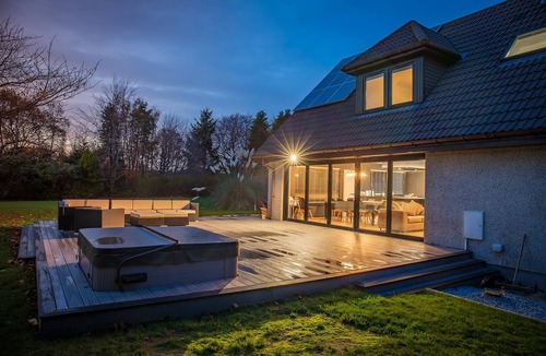 Fochabers House | Opulent, relaxing home with hot tub