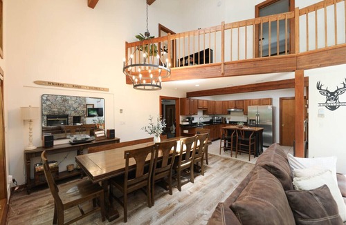 Nellysford Ski Chalet | Opulent Retreat Amidst Blue Ridge`s Serenity * Dog Friendly * Hot Tub