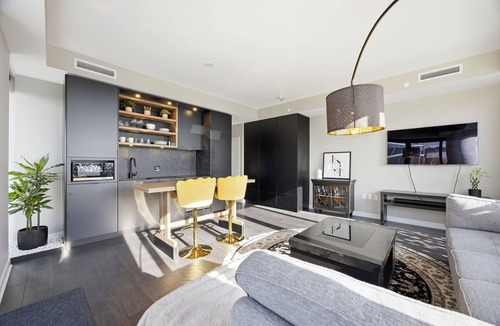 Church and Wellesley Condo | Opulent Yorkville Esacpe - 2BR + 2 full bath & 1 Free Parking